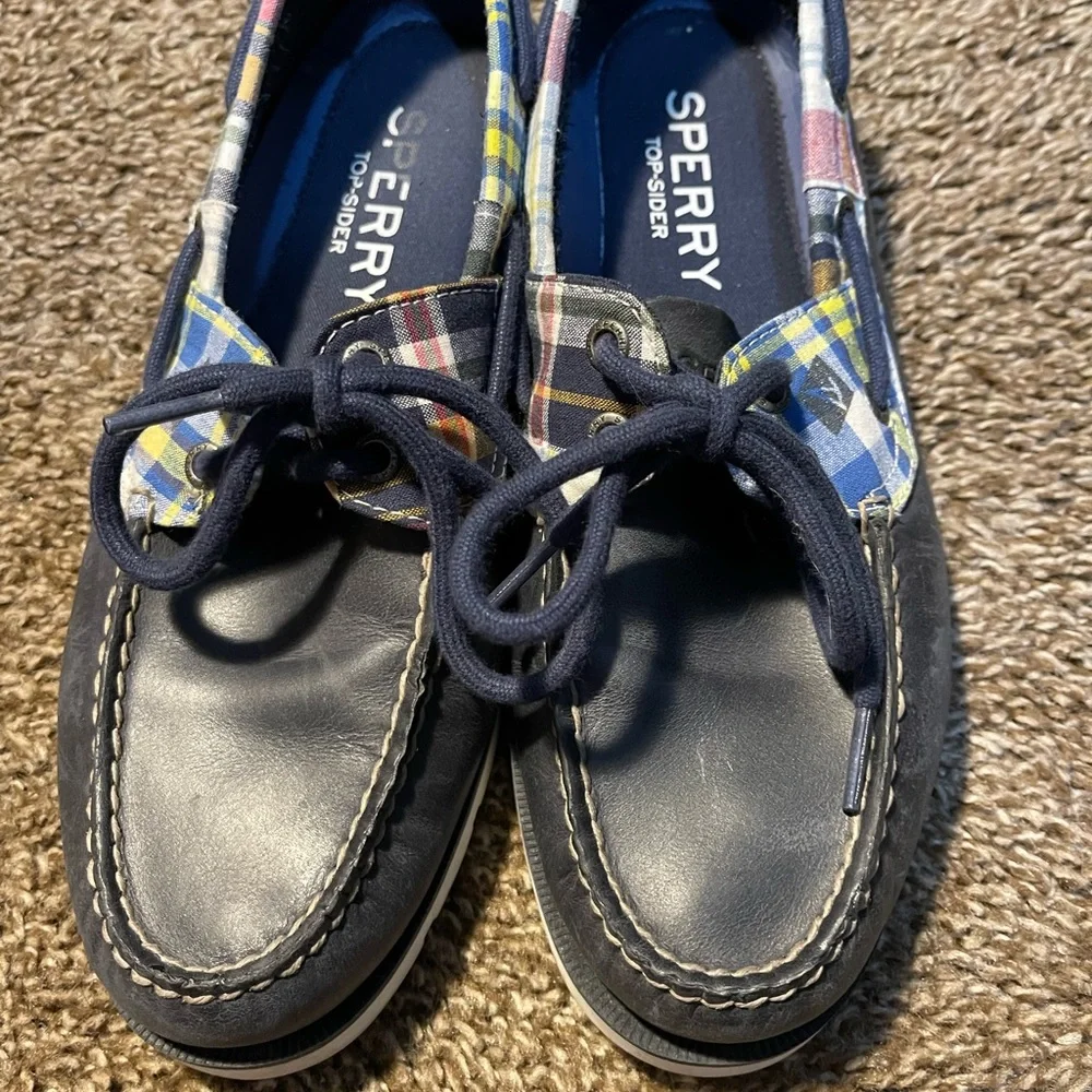 Sperry Topsiders - Picture 2 of 8
